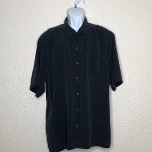 Tommy Bahama Men’s  XL 100% silk button  shirt.